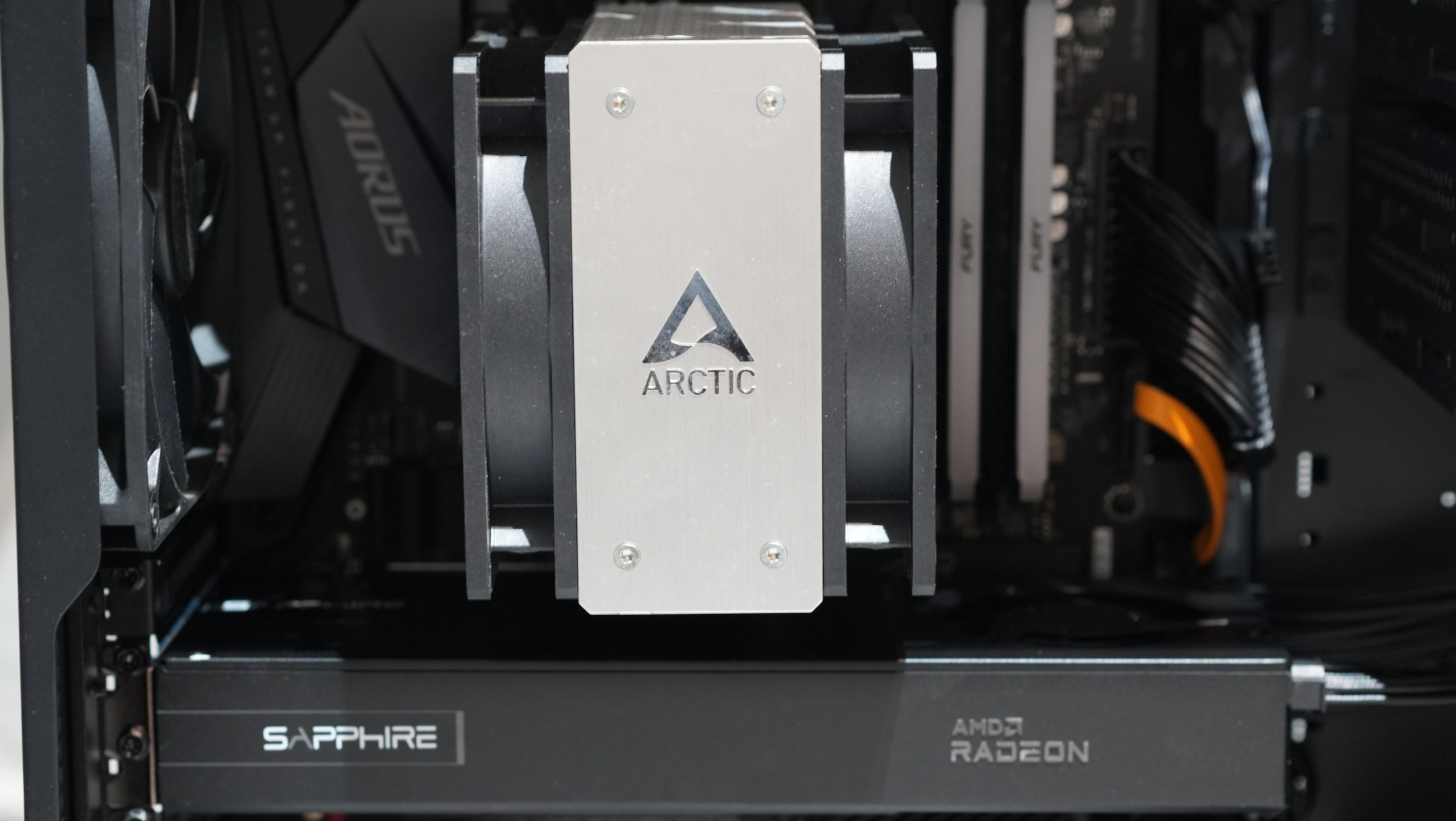 Artic CPU cooler and Sapphire AMD Radeon AI PRO R9700