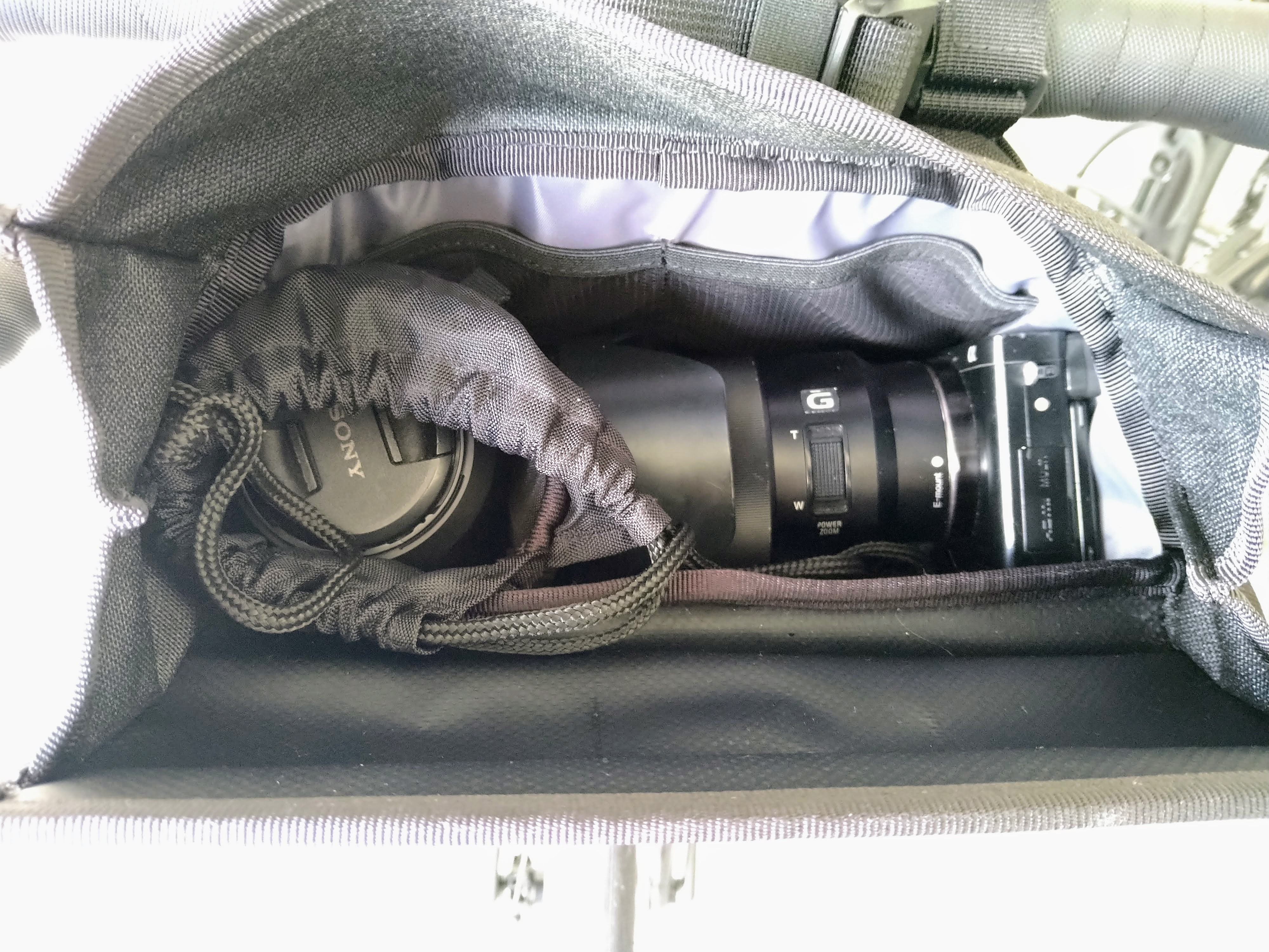 Handlebar bag with cameras inside