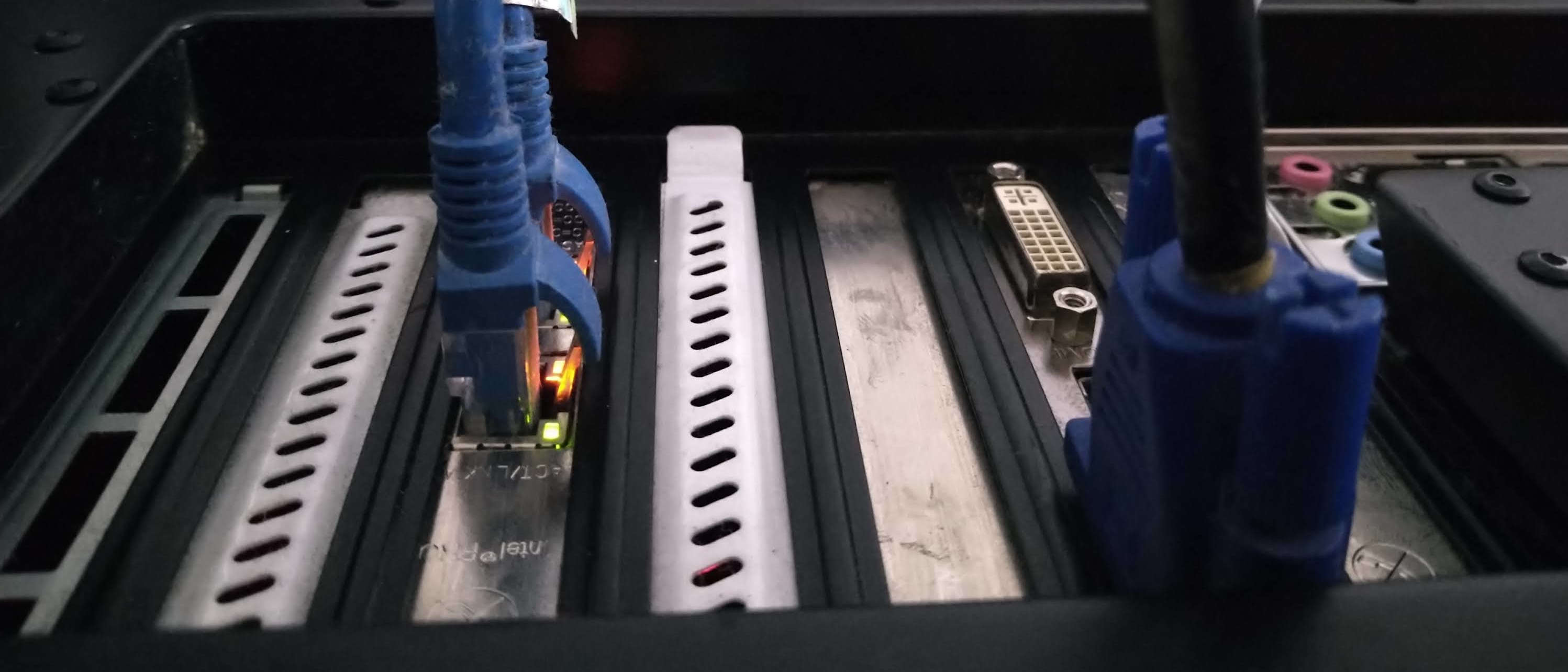 Network connections on server